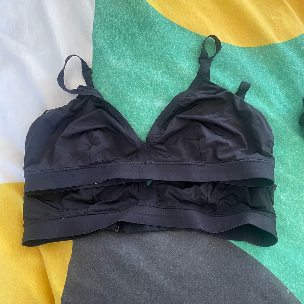 2 x Bodily pull aside triangle nursing every day bra M